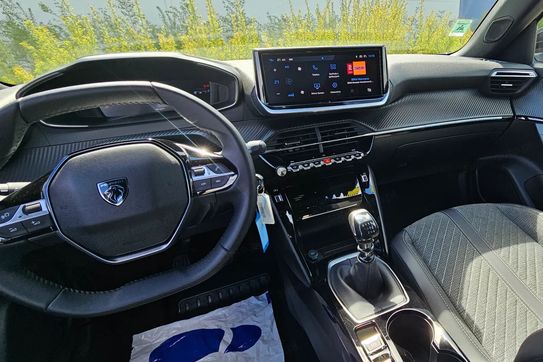 Peugeot 2008 1.2 Allure Pack