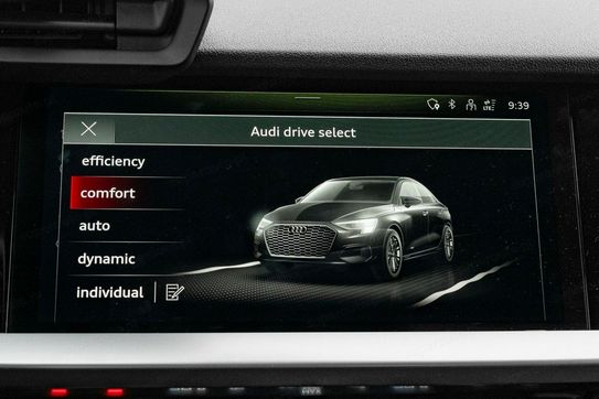 Audi A3 35 TFSI mHEV S tronic