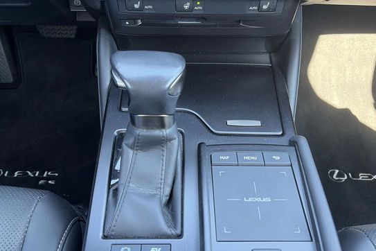 Lexus ES 300h Business Edition