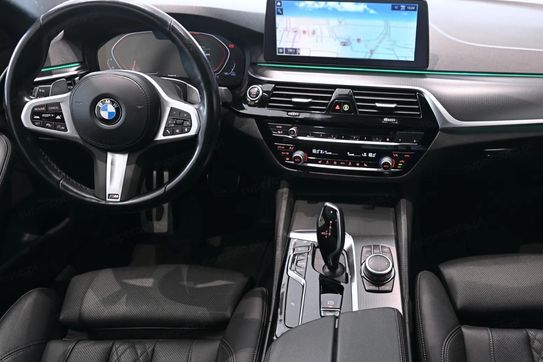 BMW Seria 5 520d xDrive mHEV sport-aut