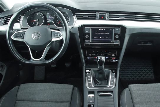 Volkswagen Passat 1.5 TSI EVO Business