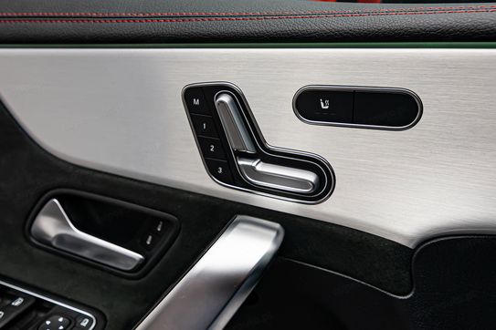 Mercedes CLA 250 4-Matic AMG Line