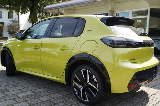 Peugeot 208 GT e-DCS6 1.2 mHEV