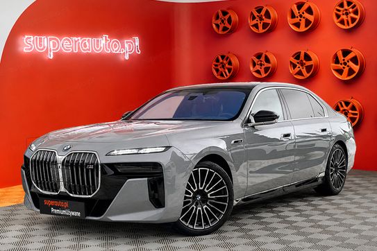 BMW Seria 7 M760e xDrive