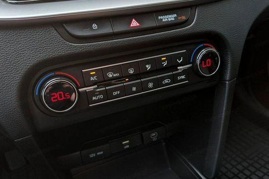 Kia XCeed 1.5 T-GDI M