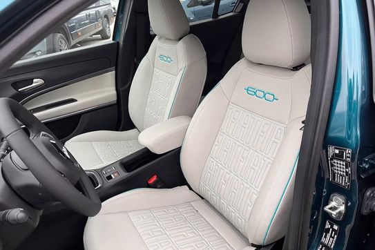 Fiat 600 La Prima 1.2 Turbo Hybrid eDCT