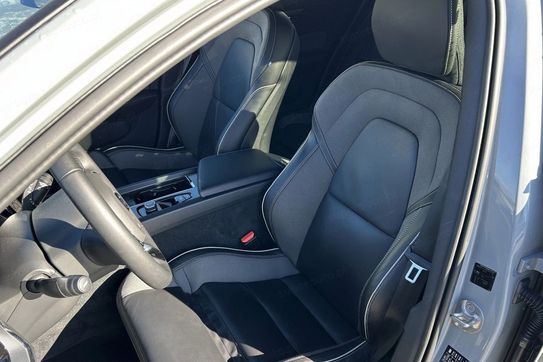 Volvo V60 B4 D Plus Dark