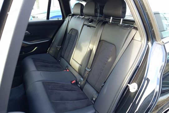 BMW Seria 3 320d xDrive M Sport sport-aut