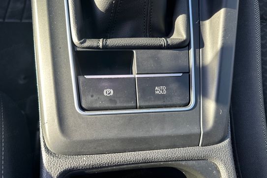 Volkswagen Golf Active 1.0 TSI