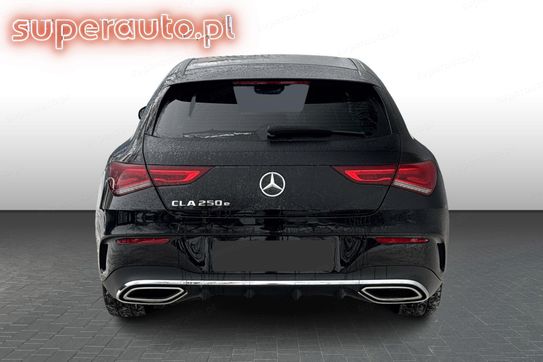 Mercedes CLA 250 e AMG Line 8G-DCT