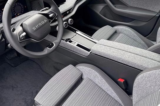 Skoda Superb Edition 130 2.0 TDI DSG