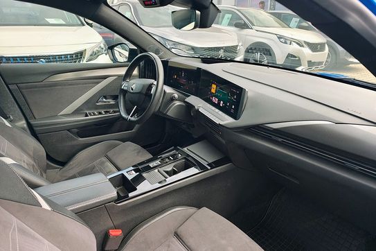Opel Astra aut
