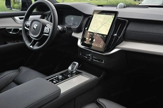 Volvo XC90 T8 AWD Plug-In Hybrid Ultra Black Edition 7os aut