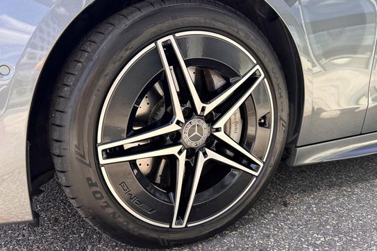 Mercedes Klasa C 220 d  4-Matic AMG