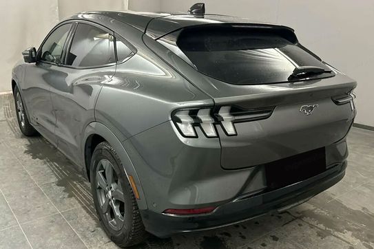 Ford Mustang Mach-E RWD