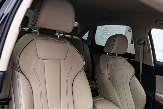 Audi A4 45 TFSI quattro S tronic