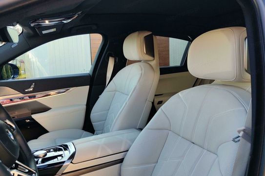 BMW Seria 7 740d xDrive mHEV M Sport sport-aut