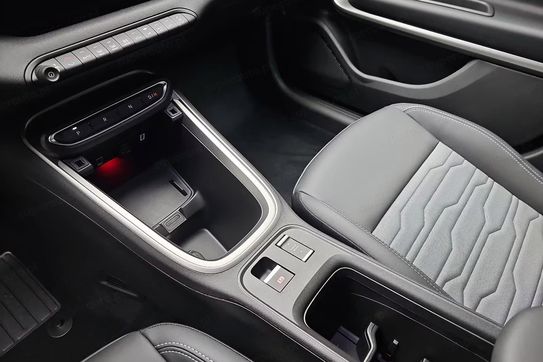 Jeep Avenger Overland 4xe 1.2 T3 mHEV eDCT6