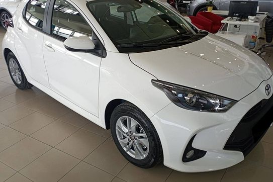 Toyota Yaris Comfort 1.5 Hybrid
