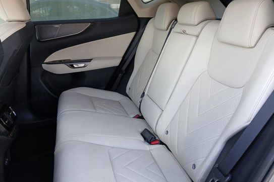 Lexus NX 450h+ Omotenashi AWD