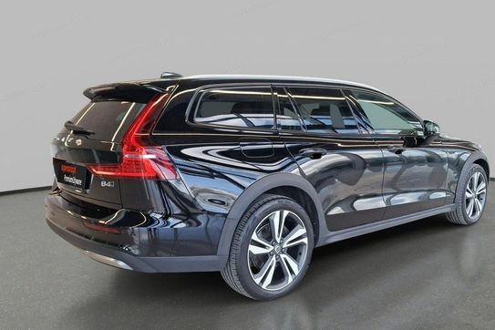 Volvo V60 CC B4 D AWD aut