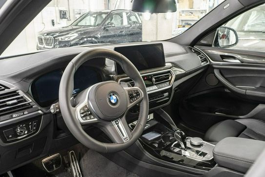 BMW X4 M40d