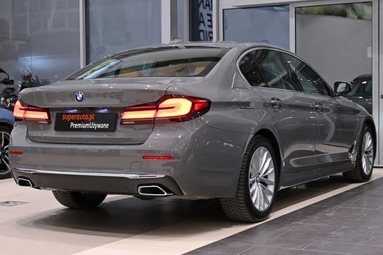 BMW Seria 5 540d xDrive mHEV Luxury Line sport-aut