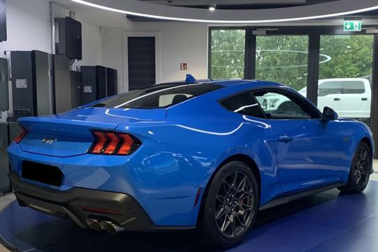 Ford Mustang GT Fastback 5.0 V8