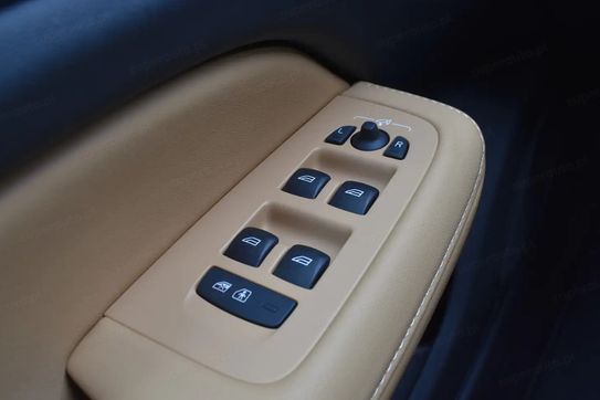 Volvo V60 B4 Plus Dark