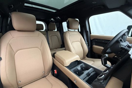 Land Rover Defender 110 D350 X-Dynamic HSE