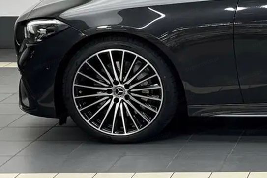 Mercedes Klasa C 200 4-Matic AMG