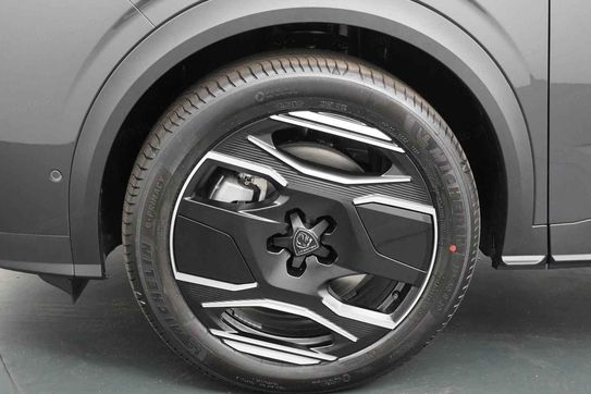 Peugeot 5008 GT Exclusive e-DCS7 Plug-in HYBRID 1.6 PHEV
