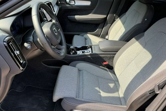 Volvo XC40 B3 Ultimate Dark