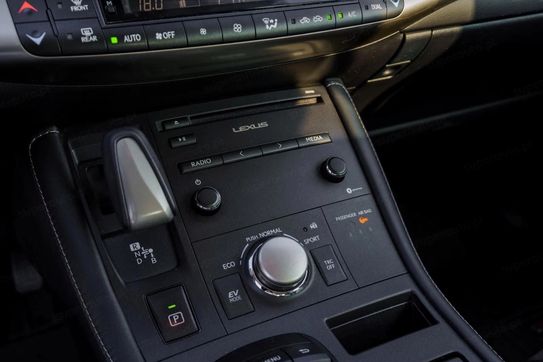 Lexus CT 200h Elegance