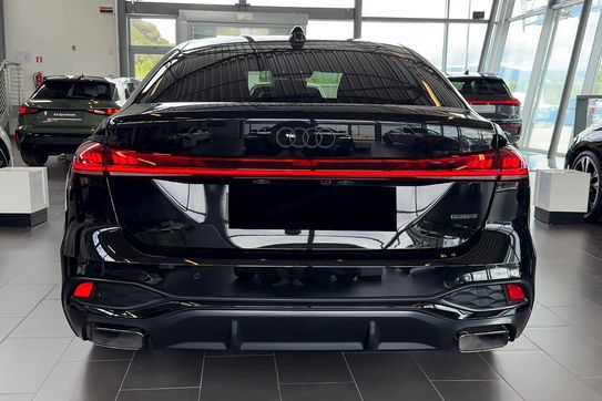 Audi A5 e-Hybrid quattro