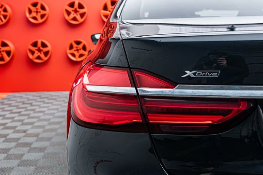 BMW Seria 7 740d xDrive