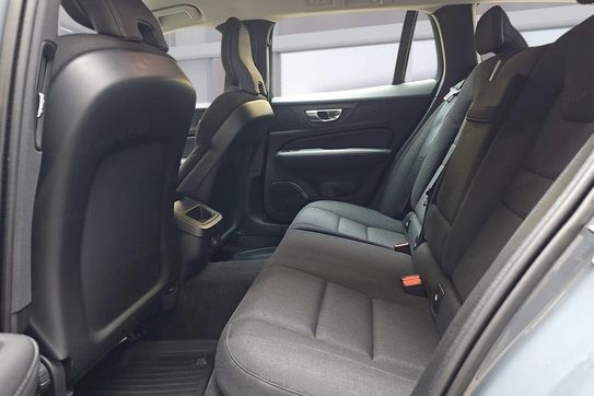 Volvo V60 B4 D Momentum Core