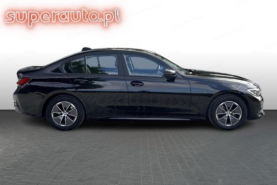 BMW Seria 3 318i
