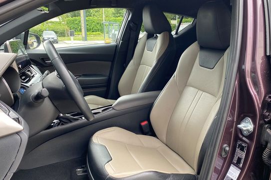 Toyota C-HR 1.8 Hybrid Executive