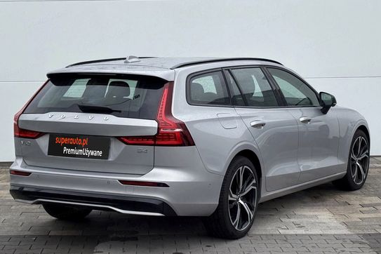 Volvo V60 B4 B Plus Dark