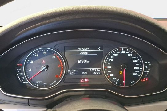 Audi A4 35 TFSI mHEV Advanced S tronic