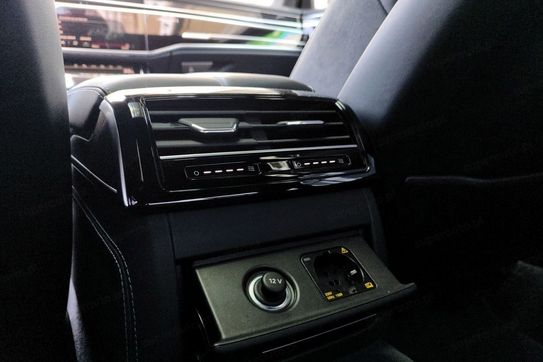 Audi A8 S8 TFSI quattro