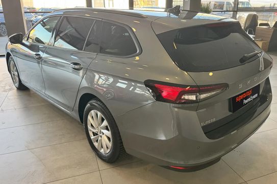 Skoda Superb 2.0 TDI SCR Essence DSG