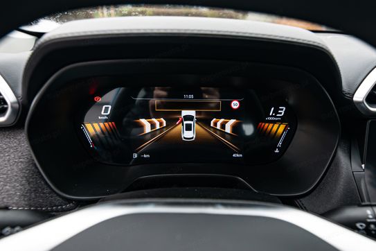 MG ZS 1.5  Standard MT