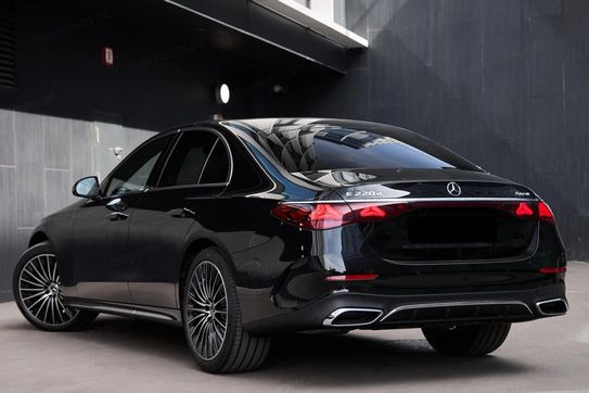 Mercedes Klasa E 220 d 4-Matic AMG