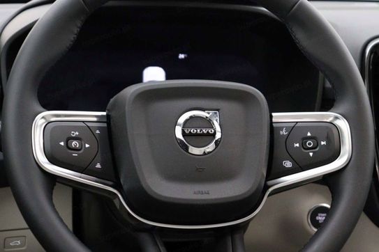 Volvo XC40 B3 Plus Dark