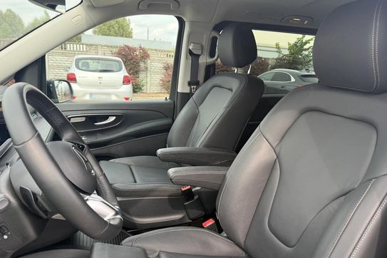 Mercedes V Klasa V 300 d 4-Matic 9G-Tronic Avantgarde (ekstra dł)