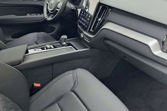 Volvo XC60 B5 AWD Core