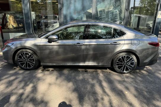 Toyota Camry Executive 2.5 Hybrid Dynamic Force