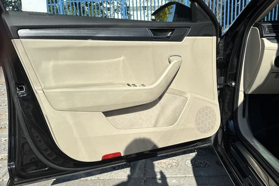 Skoda Superb Style 2.0 TSI DSG